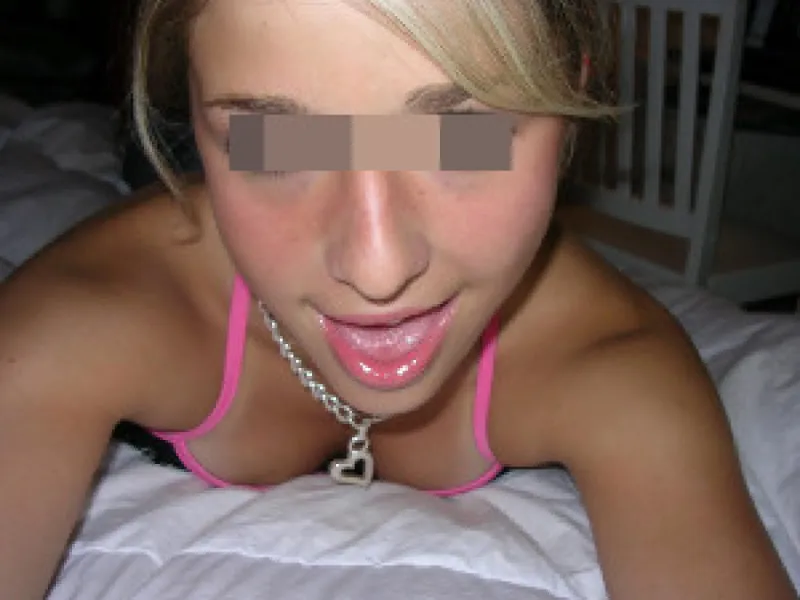 Plan cul avec une jolie blonde