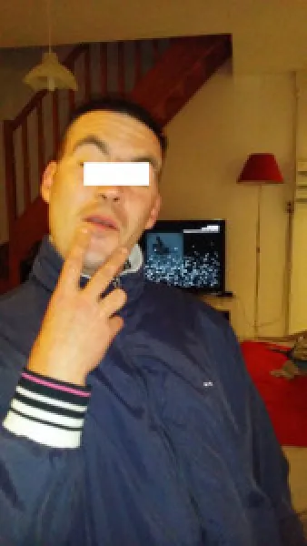 Cherche une femme chaude et cochonne vers Rennes