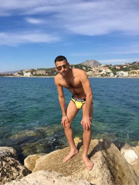 Envie d'une femme chaude et coquine je suis de Nantes