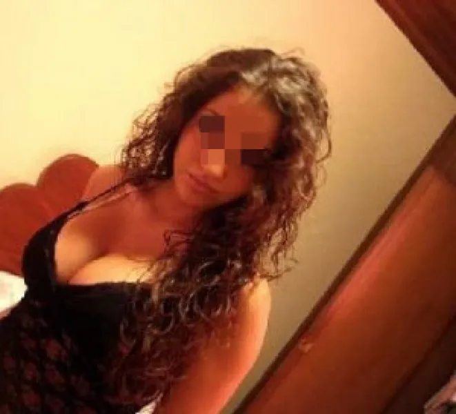 Beurette sexy de Marseille cherche un mec