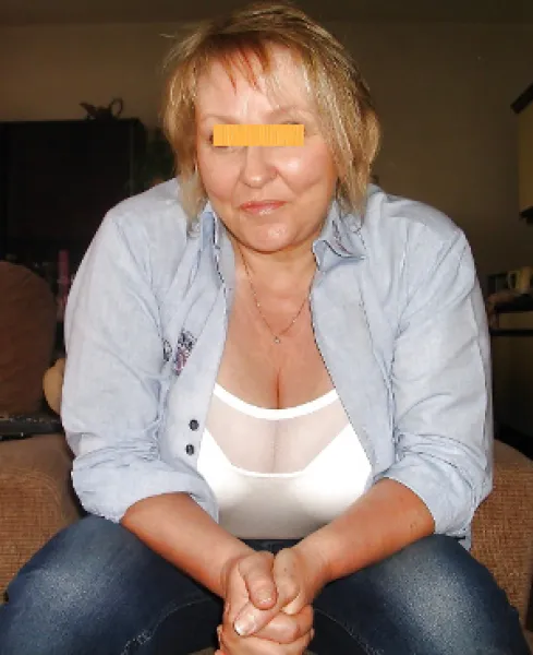 Libertine de 49 ans recherche du sexe sur Cannes