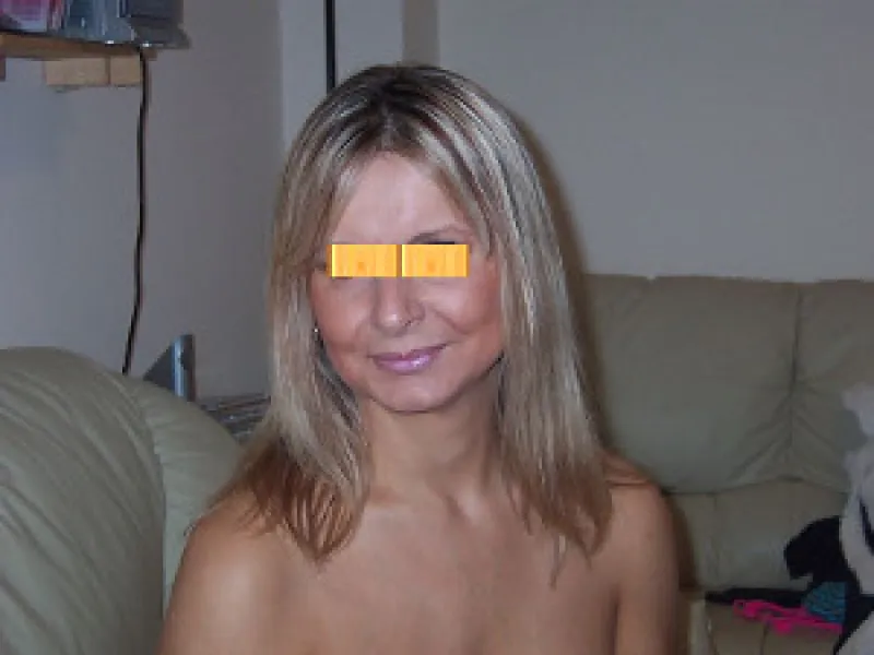 Sophia cougar divine sur Calais