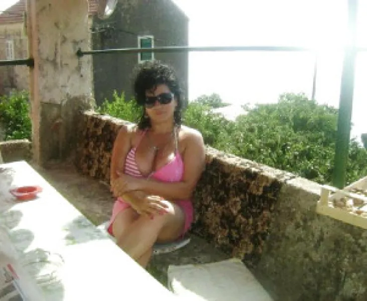 Femme cougar de Saint-Étienne pour rencontre libertine