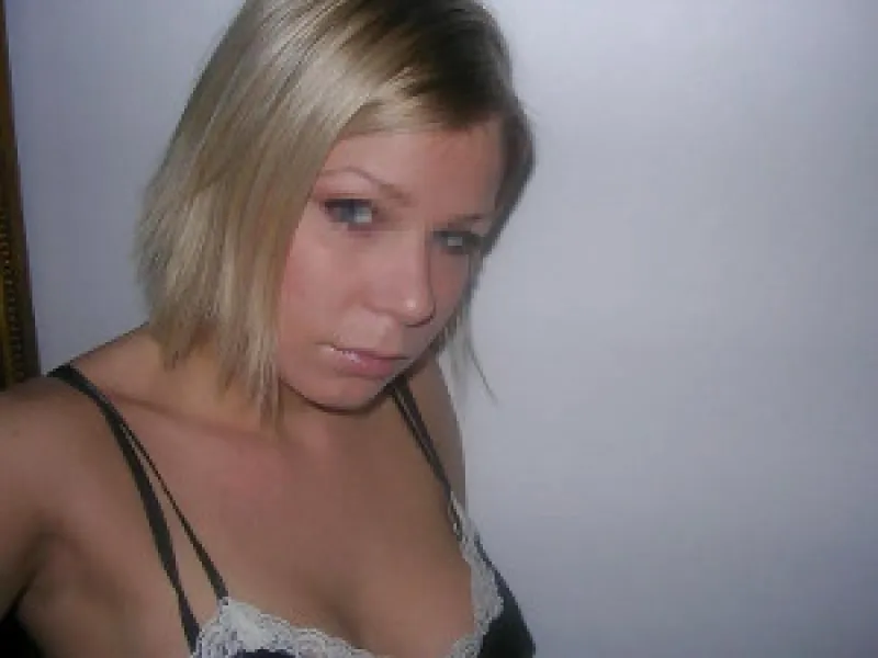 Rencontre chaude avec une jolie blonde sur Paris