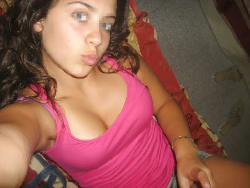 Belle femme chaude cherche un pan cul