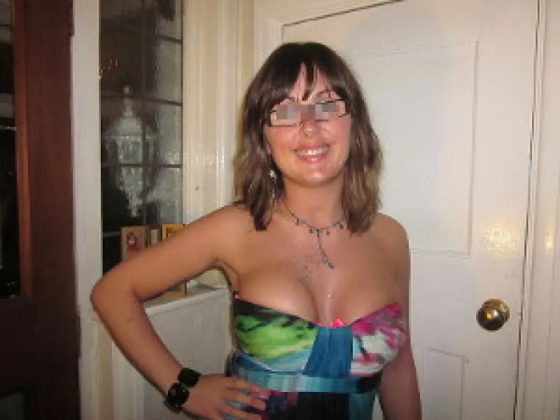 Une femme chaude et coquine à Rennes (35)
