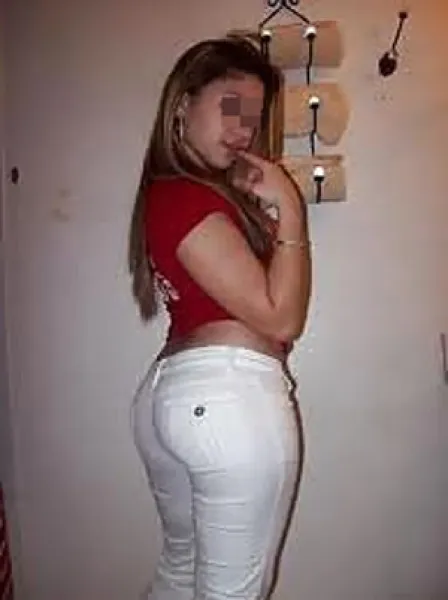 Femme beurette chaude de Nice attend un plan cul