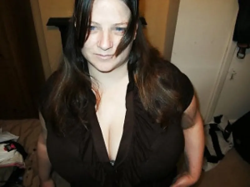 Femme ronde chaude et sexy de Toulouse