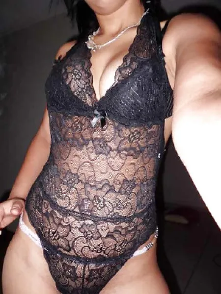 Beurette de Paris cherche une rencontre chaude