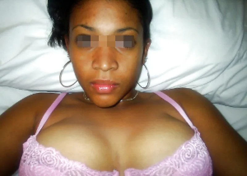 Rencontre une femme black chaude et coquine à Limoges