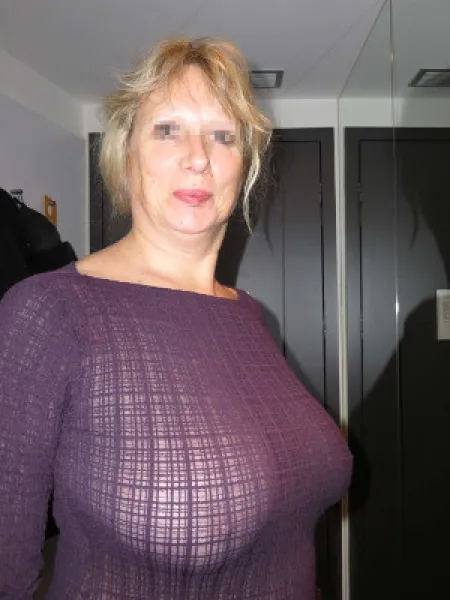 Mature en manque de sexe au Havre