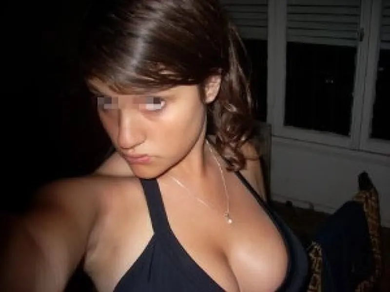 Femme coquine de 21 ans sur Tours
