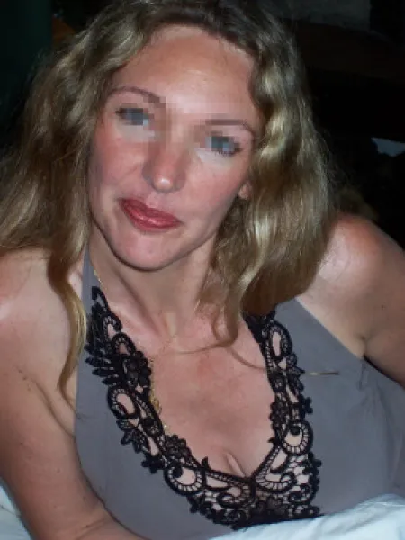 Mature en manque de sexe à Nice (06)