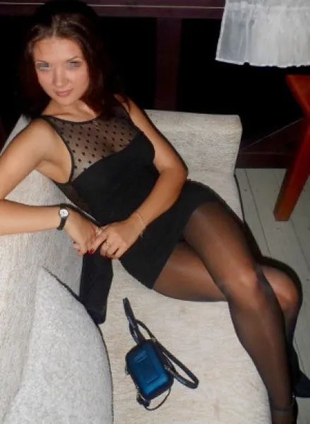 Femme sexy de Brest raffole de sexe