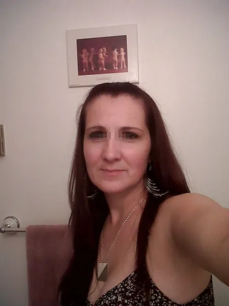 Sexe gratuit à Cannes avec une femme chaude de 44 ans