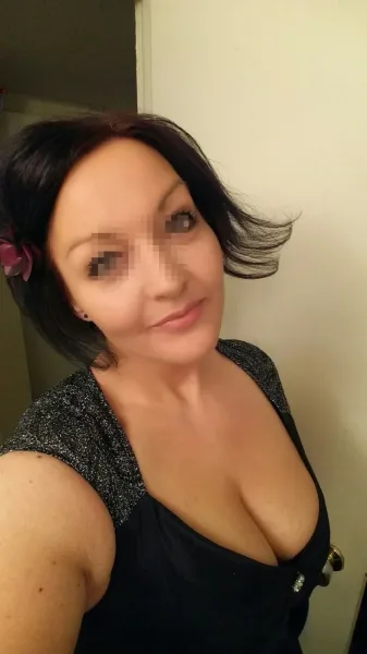 Femme discrète et sexy cherche sexe gratuit