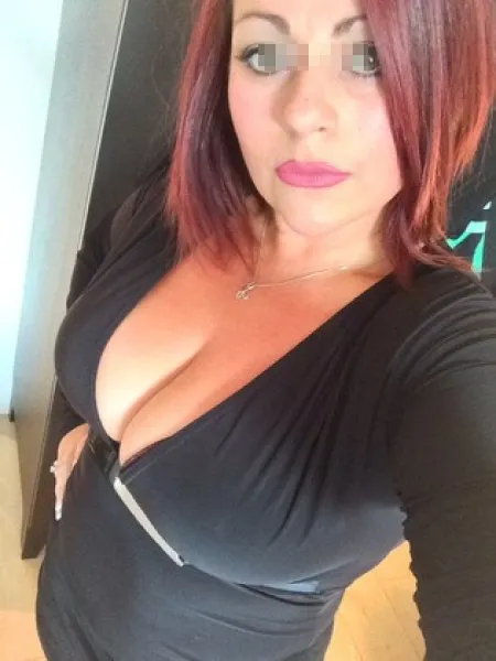 Femme divorcée cherche un plan cul sur Paris