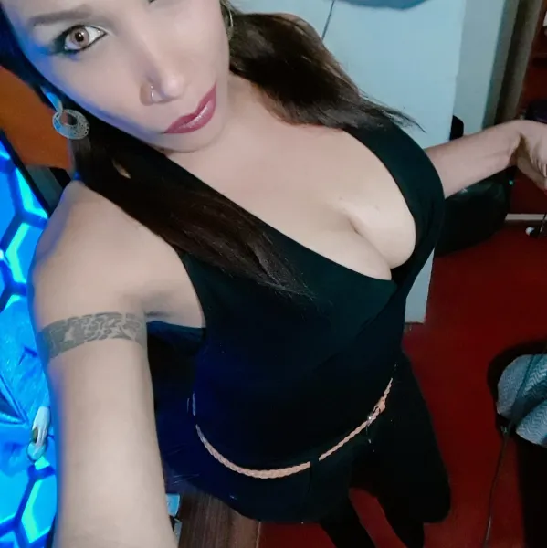 Fille chaude de Lyon, cherche un plan cul