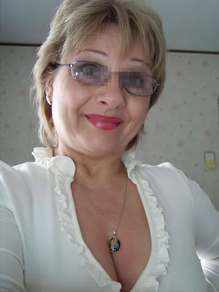 Mature de 51 ans cherche un plan sexe à Nîmes