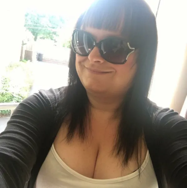 Un peu cougar je cherche du sexe à Bordeaux