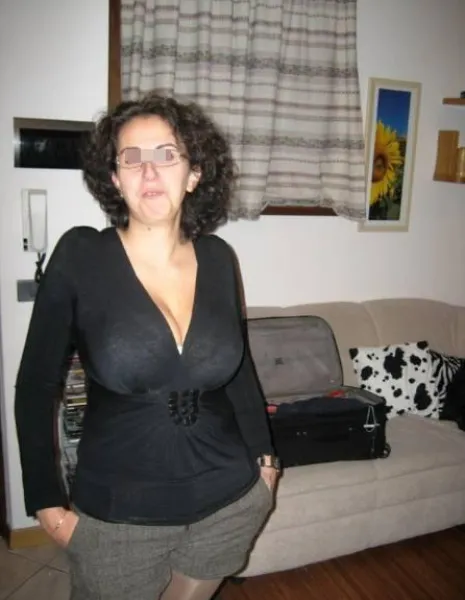 Sexe discret avec une mature de Marseille (13)