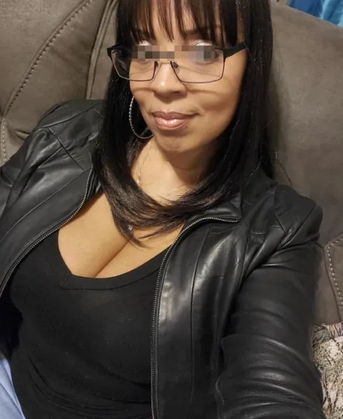 Beurette nymho pour baiser à Dijon
