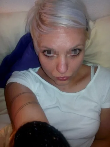 Fille discrète pour un plan sexe sur Courbevoie