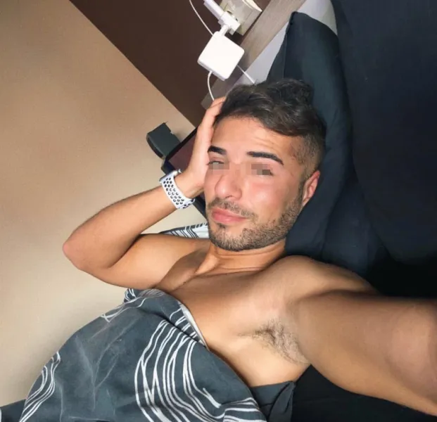 Sexe gratuit à Paris pour jeune gay