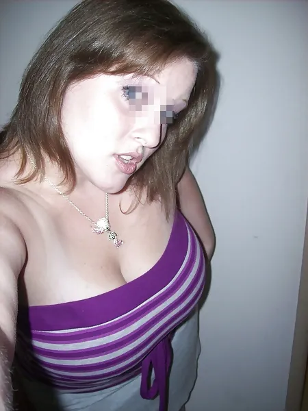 Jeune salope à Paris cherche un plan sexe gratuit
