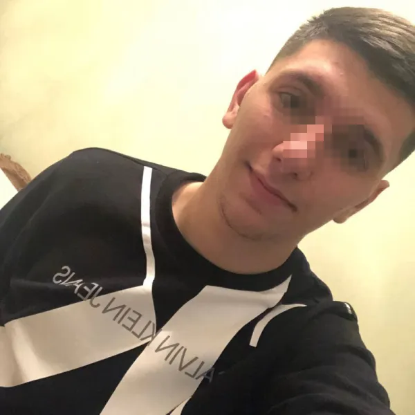 Cherche mature à Nice je suis jeune 26 ans