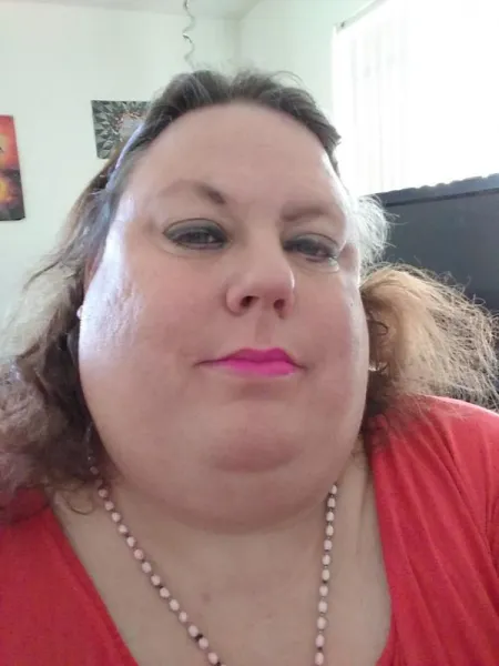 Femme enrobée cherche du sexe à Paris