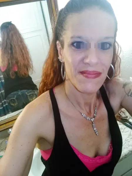 Mature à Tarbes cherche un jeune pour du sexe