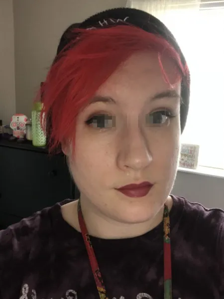 Jeune fille qui cherche un plan sexe à Bordeaux