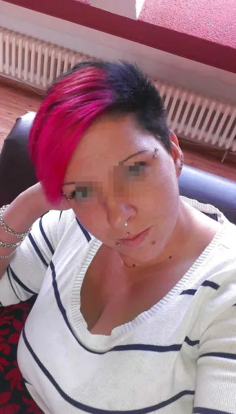 Brune pour une annonce sexe sur Toulouse