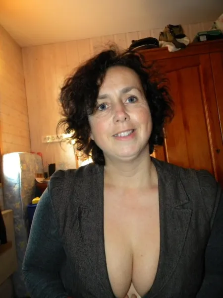 Femme divorcée à Toulouse, cherche rencontre