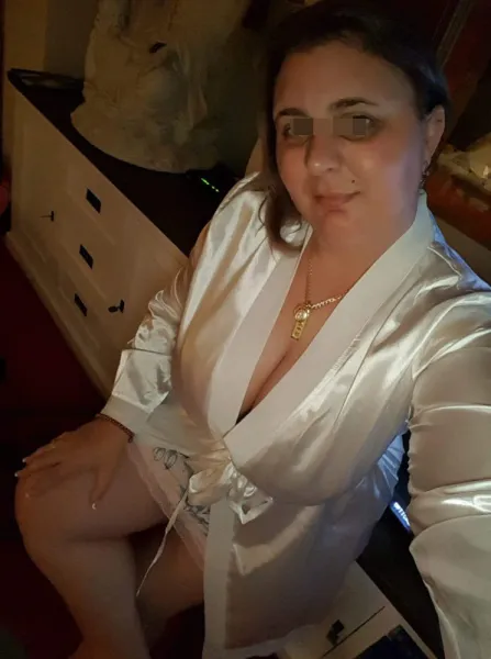 Femme pour une relation intime à Saint-Brieuc