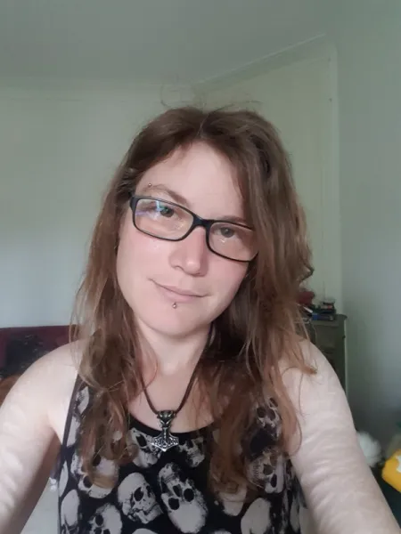 Femme pour une soirée coquine sur Brest
