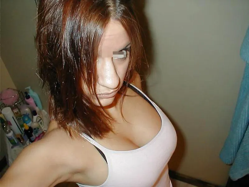 Fille bisexuelle pour sexe sur Nantes