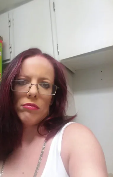 Cherche homme mûr pour baiser sur Brest