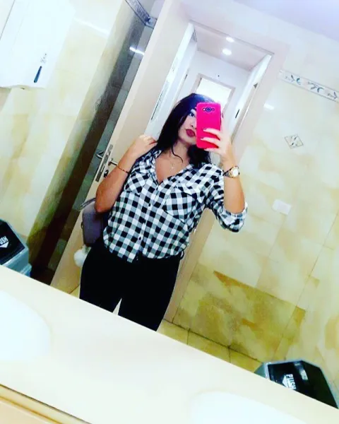 Lesbienne de Marseille, 32 ans pour bisexuelle