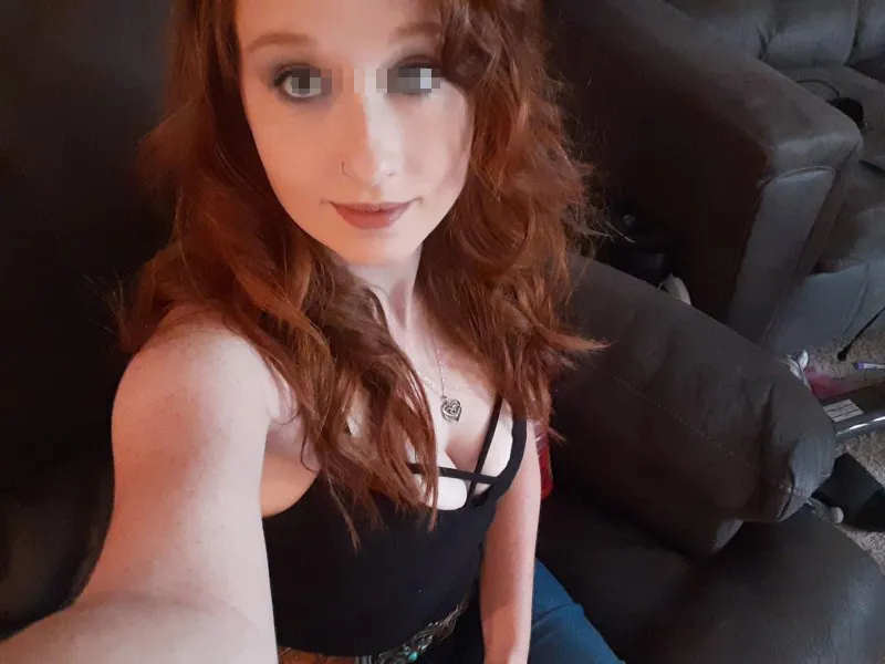 Sexe à Versailles avec une nounou de 25 ans