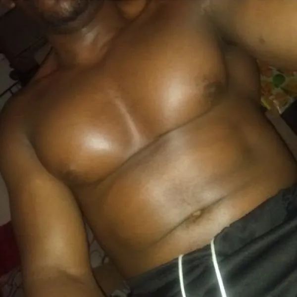Rencontre gay à Bordeaux avec un black
