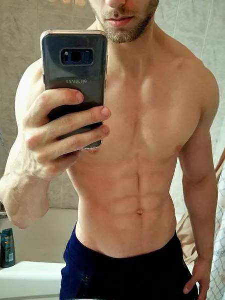 Homme de Paris, cherche un plan cul gratuit