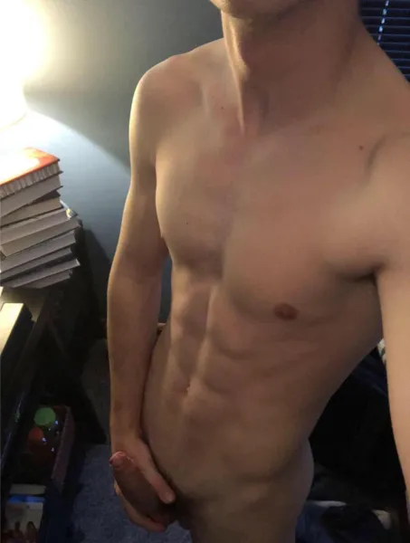 Homme 23 ans pour annonce sexe