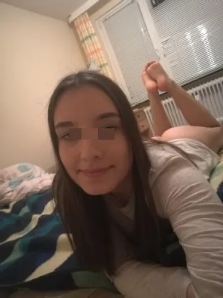 Petite vicieuse qui cherche son plan cul