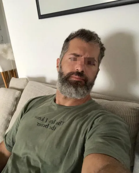 Homme 48 ans cherche une fille black