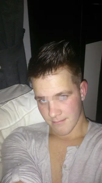 JH cherche un plan sexe discret à Quimper