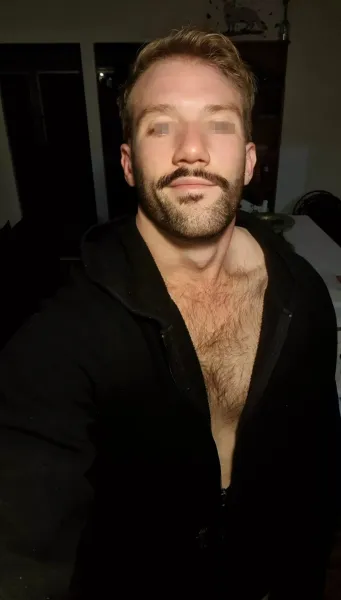 Plan gay avec un beau mec à Nice (06)