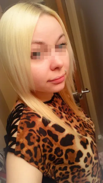 Rencontre sexe à Lyon avec une blonde chaude du cul