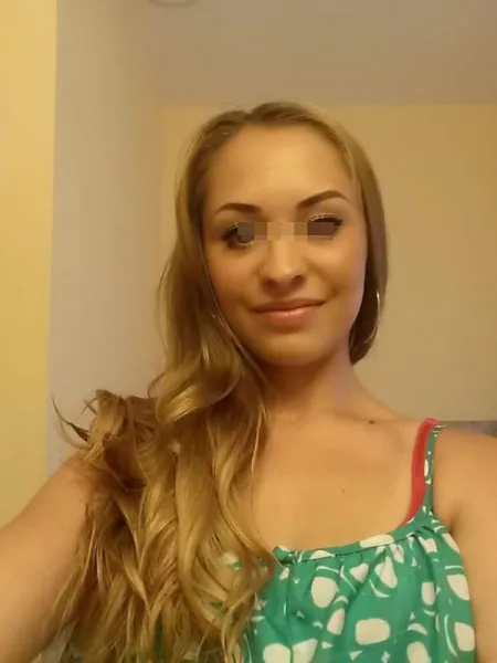 Blonde coquine pour plan sexe pres de Lyon